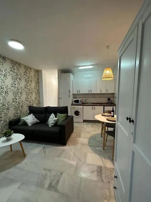 Precioso Estudio Junto Al Mar, Apartamentos Don Diego En La Carihuela Torremolinos Spain
